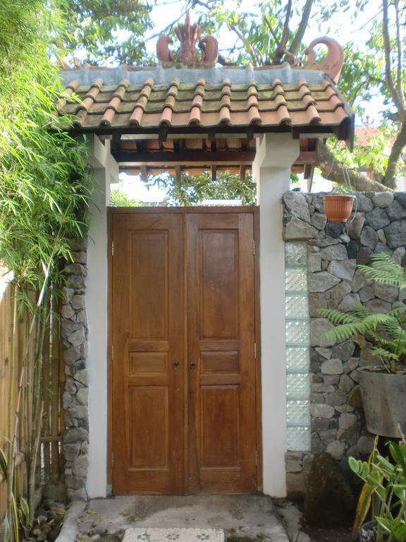 Villa Bougenville Yogyakarta Extérieur photo